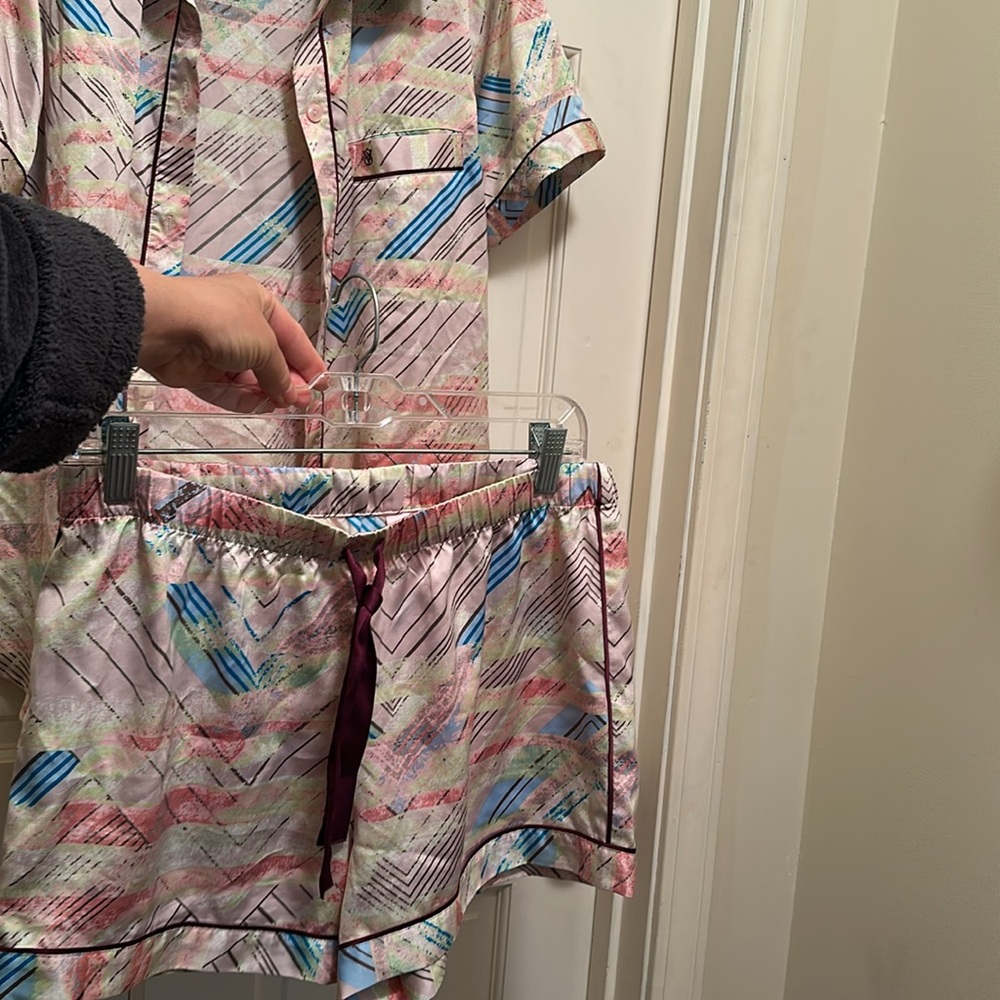 Victoria’s Secret pajama set - Picture 7 of 12